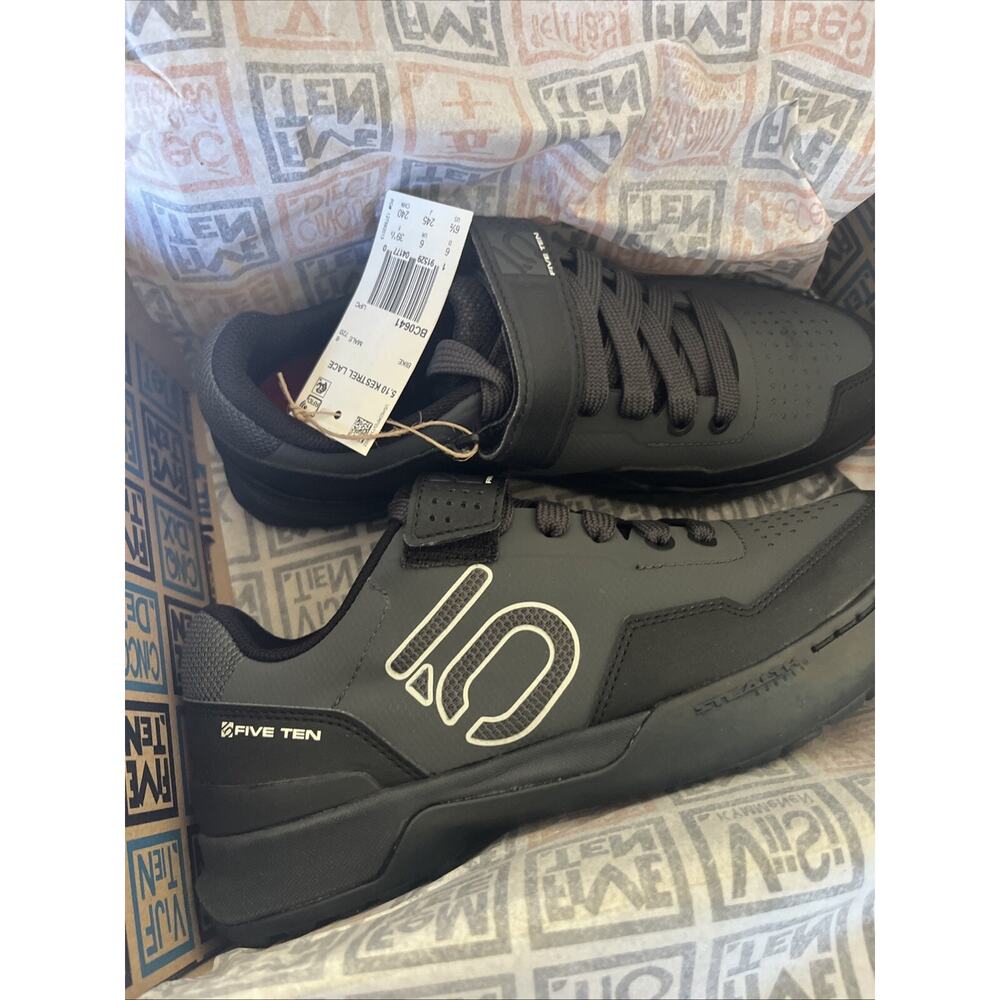 New in box FIVE TEN KESTREL LACE UP SPORT SHOE Men s Size 6.5